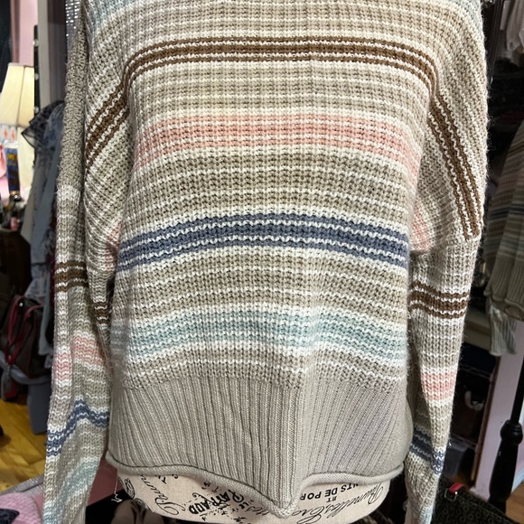 Hippie Rose Sweater - Picture 7 of 7